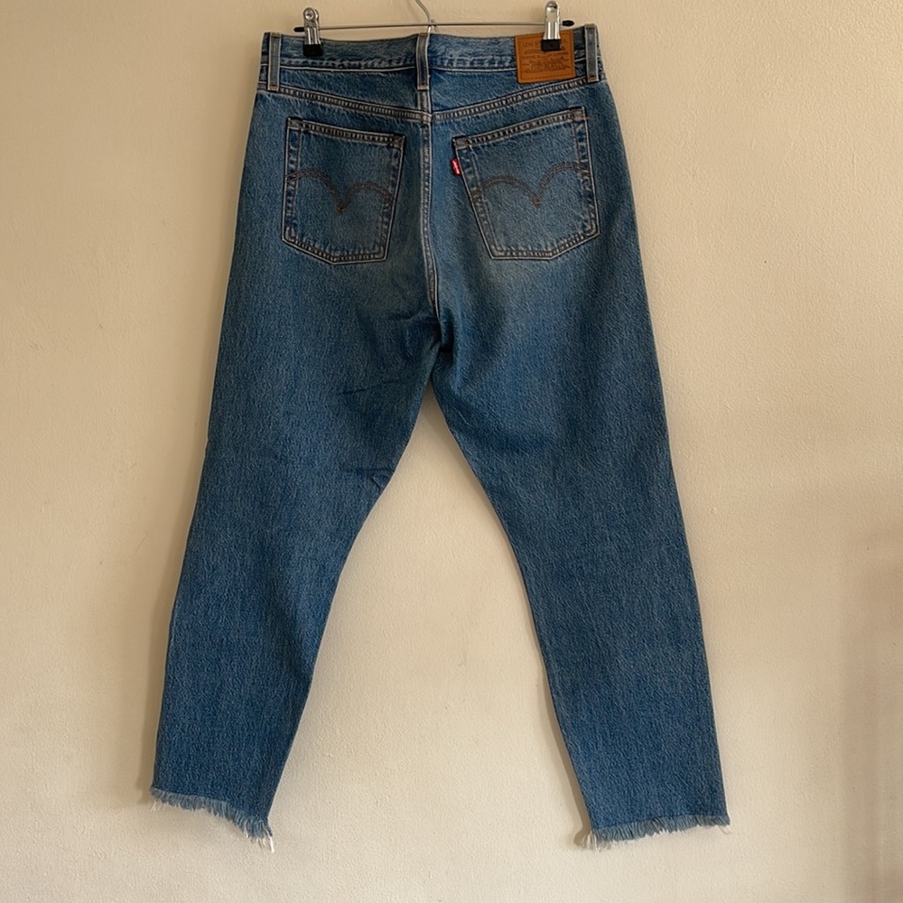 Levi’s Premium Wedgie Jean | High Rise | Size 31 - Picture 10 of 13